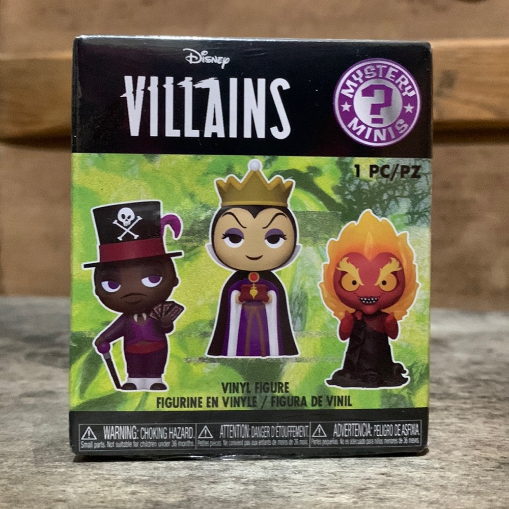 Disney Villains. Mystery Mini. Vinyl figurine. Mystery box. Unbox it!